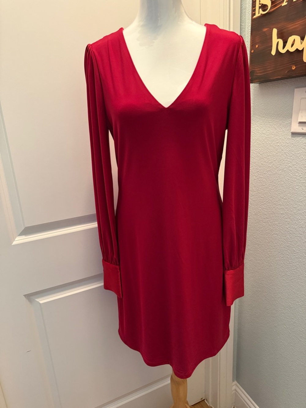 White House Black Market Dark Rogue V-Neck Long Sleeve Dress